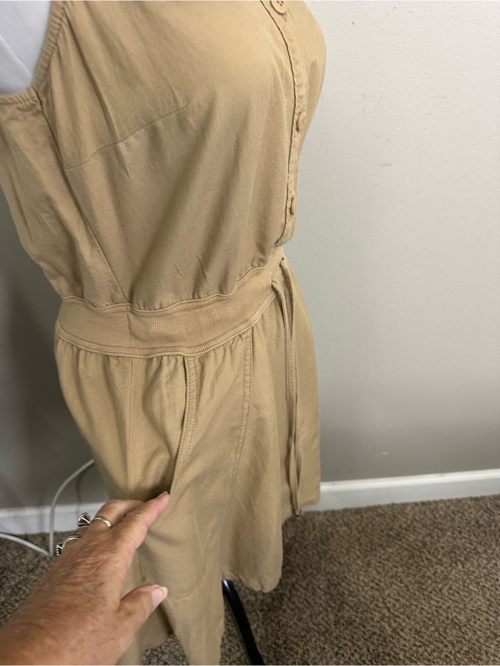 Tommy Hilfiger women’s XS Sleeveless Tie-Waist Shirt Dress in Camel - Picture 8 of 13